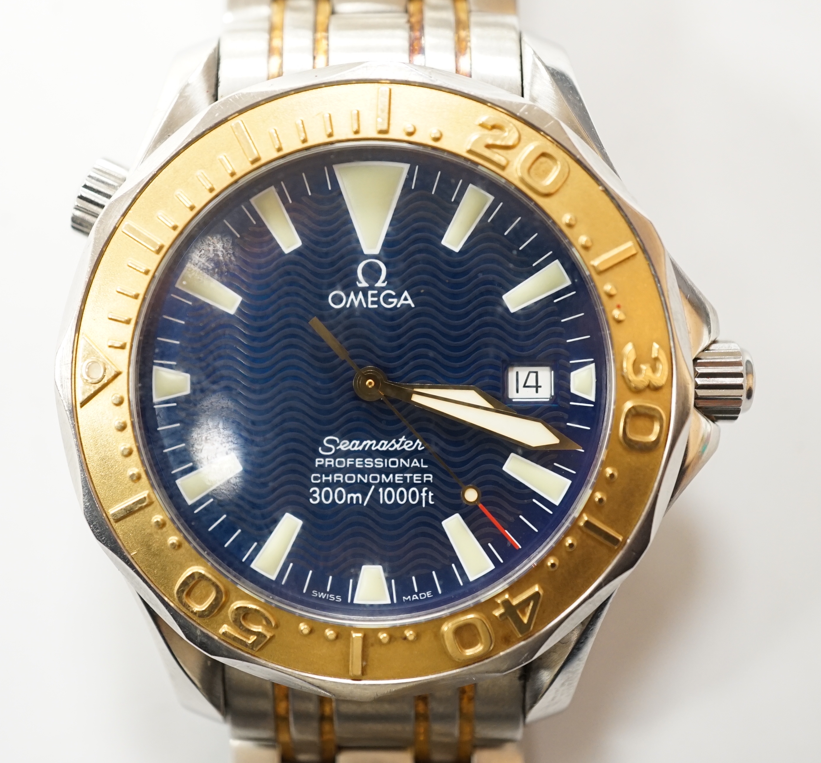A gentleman's 2006 stainless steel Omega Seamaster Professional Chronometer wrist watch, on stainless steel Omega bracelet, case diameter 42mm, with box, no papers.